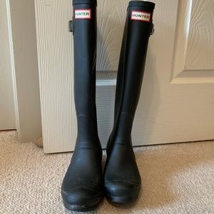 Size 8 Black Matte Tall Hunter Wellie Boots